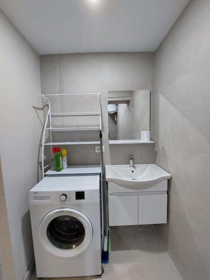 Tirana City Center Apartment エクステリア 写真