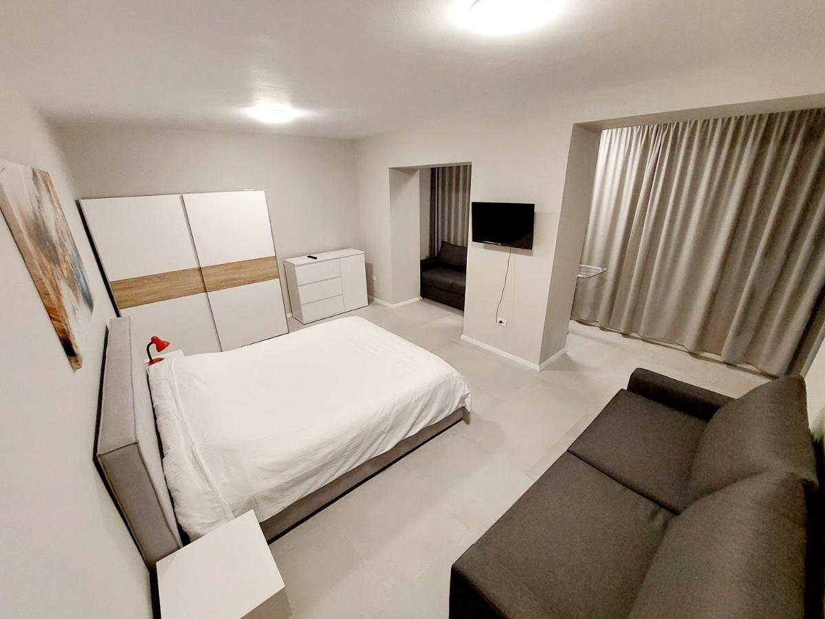 Tirana City Center Apartment エクステリア 写真